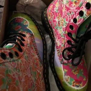 Floral pascal daze NIB doc martens size 7/uk 5 NIB